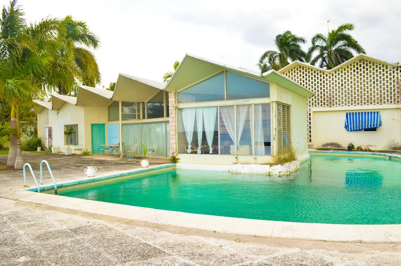 Sahara Dela Mer Inn Montego Bay Ngoại thất bức ảnh