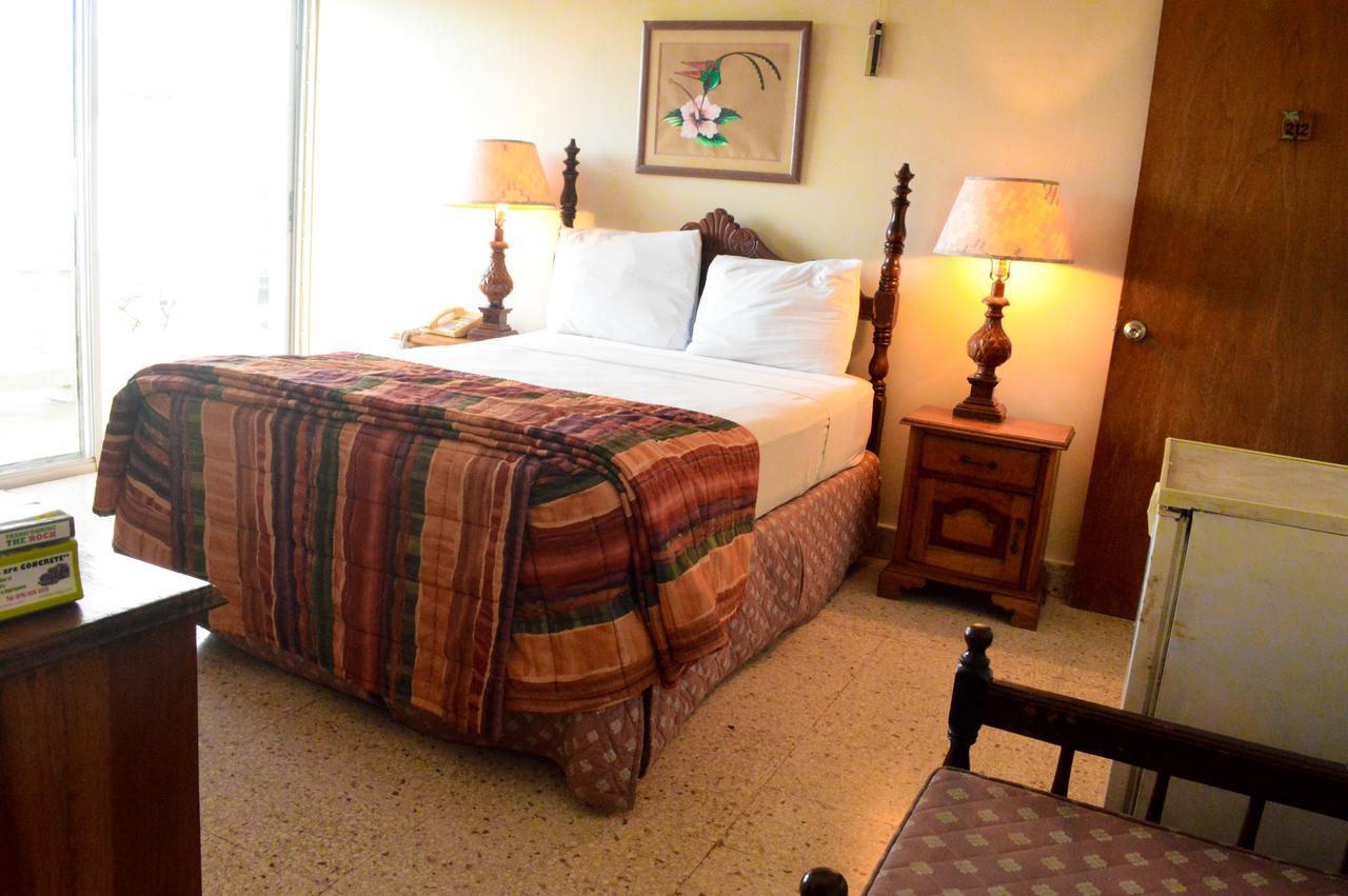 Sahara Dela Mer Inn Montego Bay Ngoại thất bức ảnh