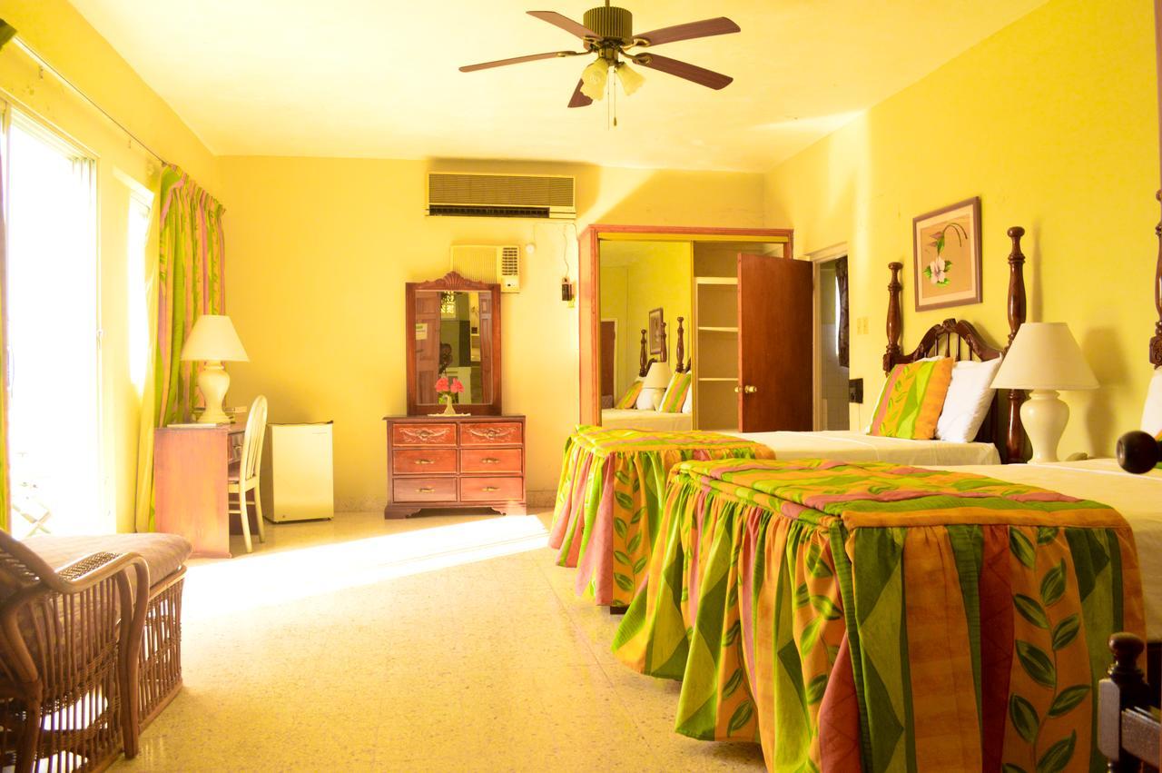 Sahara Dela Mer Inn Montego Bay Ngoại thất bức ảnh